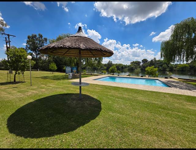 3 BEDROOM TOWNHOUSE FOR SALE IN VAALPARK